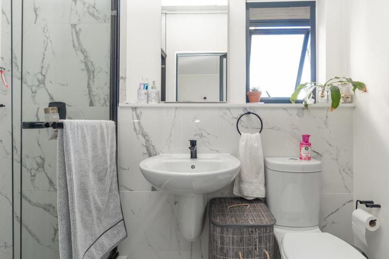 2 Bedroom Property for Sale in The Huntsman Western Cape